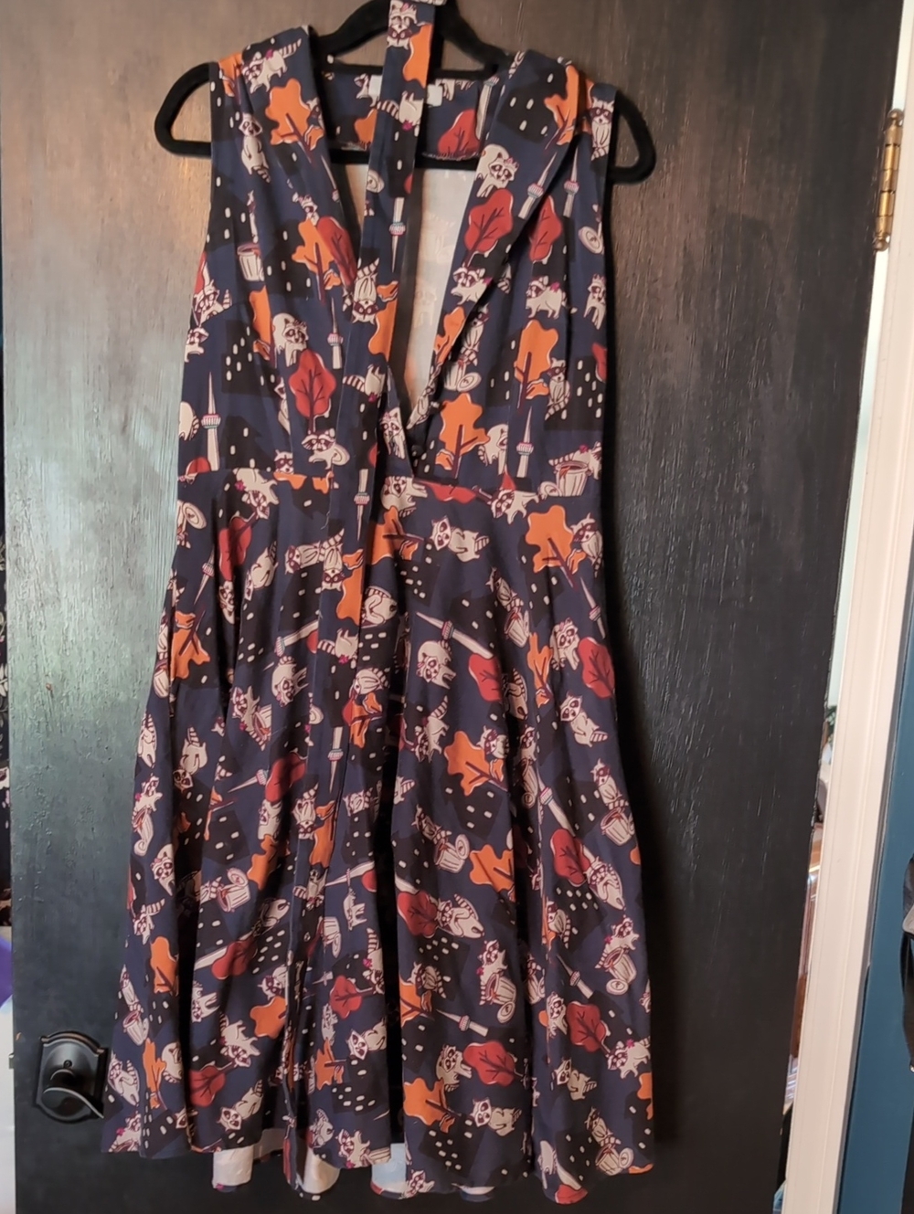 Miss Lulo, Raccoon Print Dress In XL